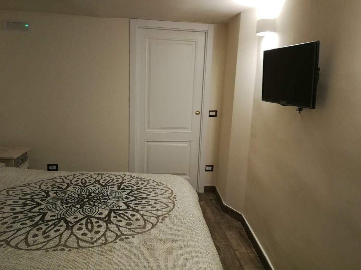 Apartmán Casa Di Gio - Duomo Neapol Exteriér fotografie